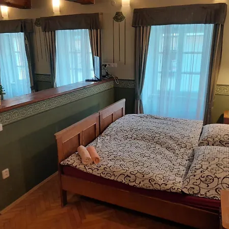 Kajovska 63 *