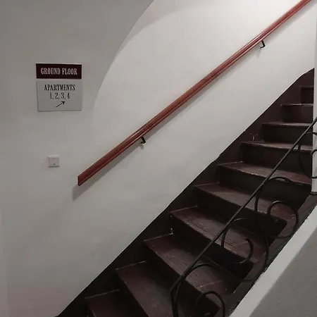 Kajovska 63 Aparthotel